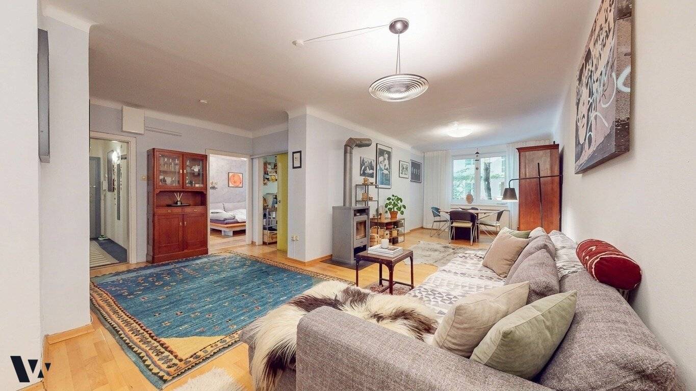 Wohnung mit Loggia und Garage in Wien-Neubau
