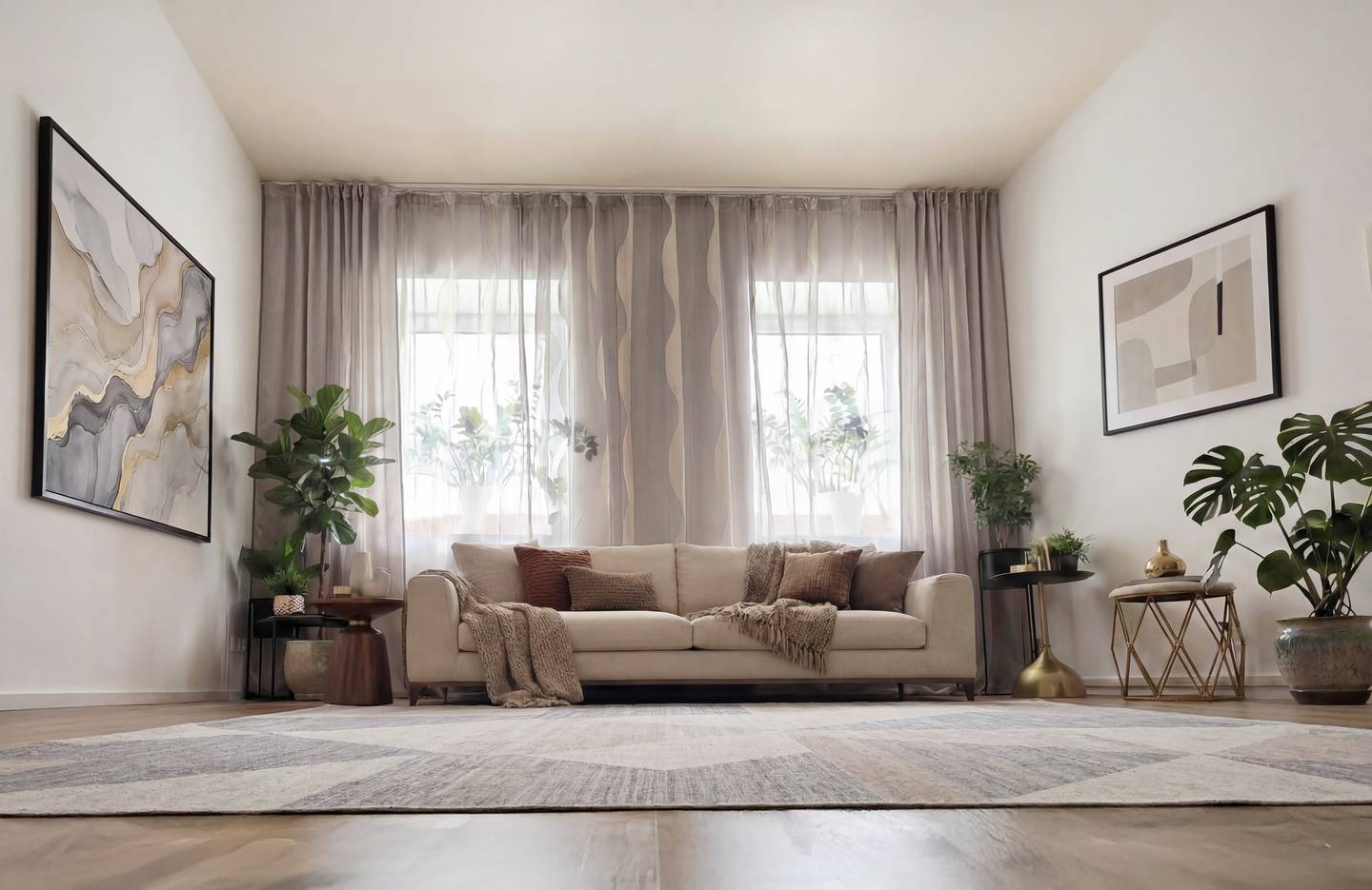 Modernized period apartment with parquet and underfloor heating in a central location
