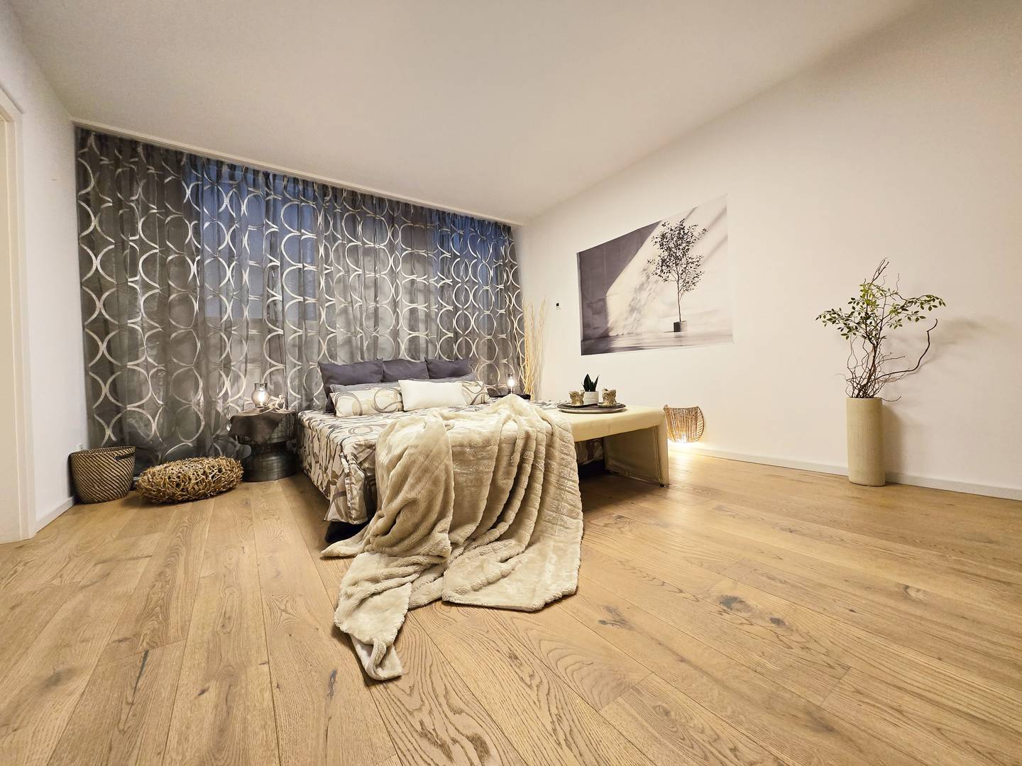 Modernized period apartment with parquet and underfloor heating in a central location