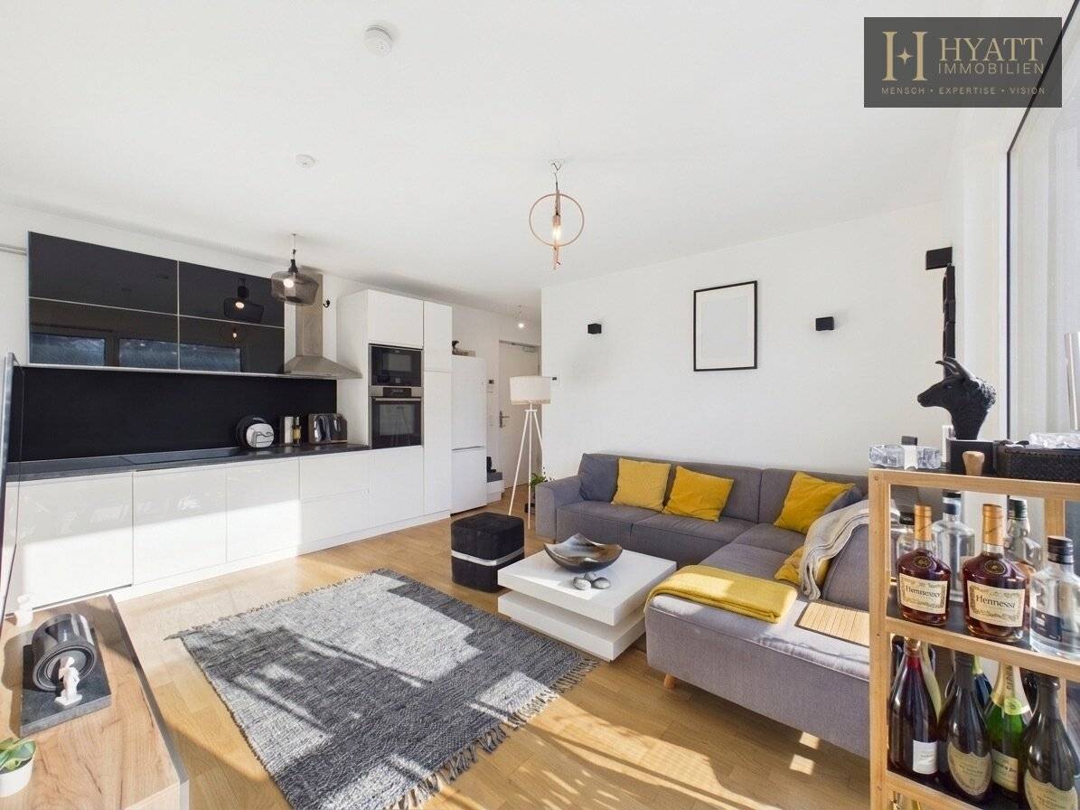 Like-new penthouse apartment with balcony and terrace