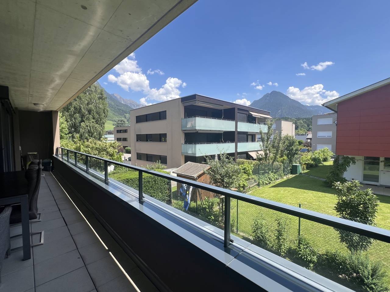 Geräumige Terrassenwohnung mit Bergblick in sonniger Lage