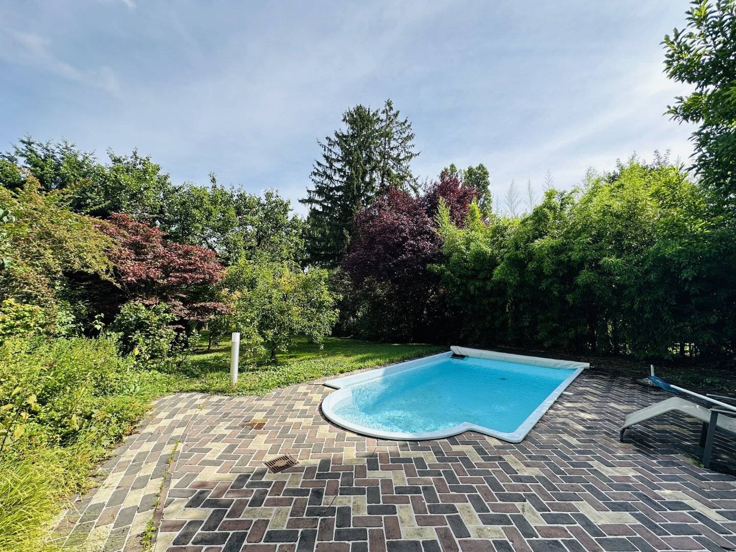 Einfamilienhaus mit großem Garten und Terrasse in Maurer Lage