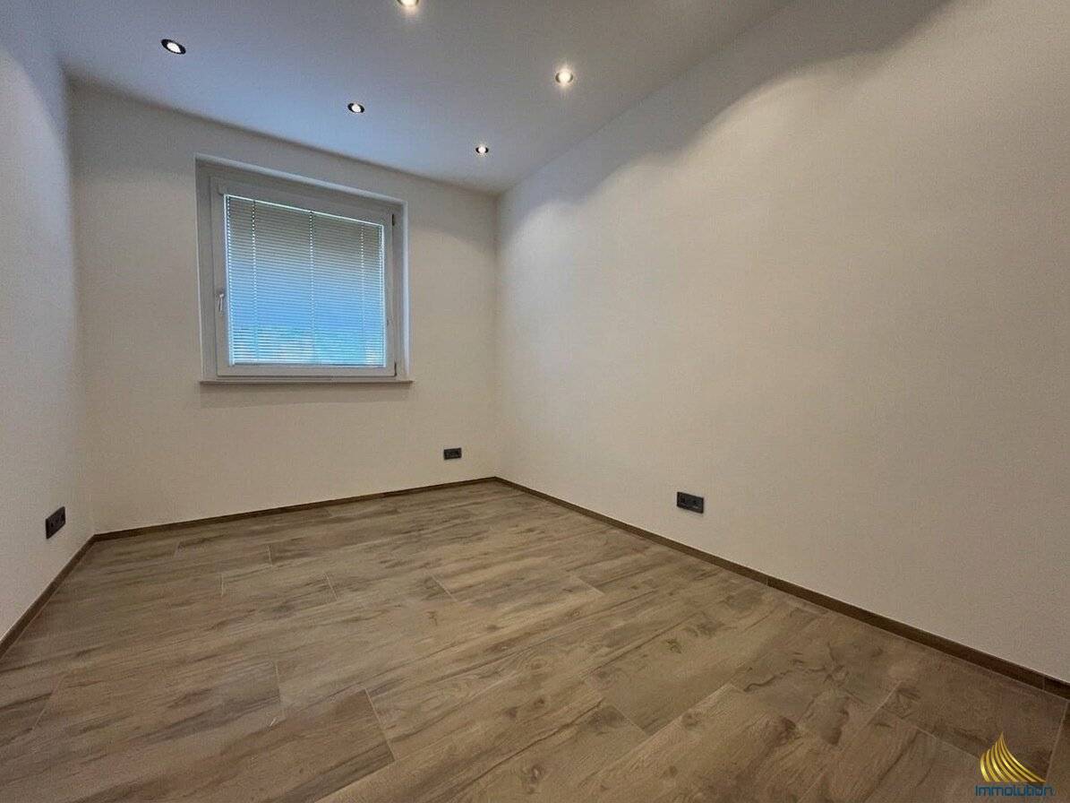 Saniertes Apartment mit Klimaanlage Balkon und Stellplatz