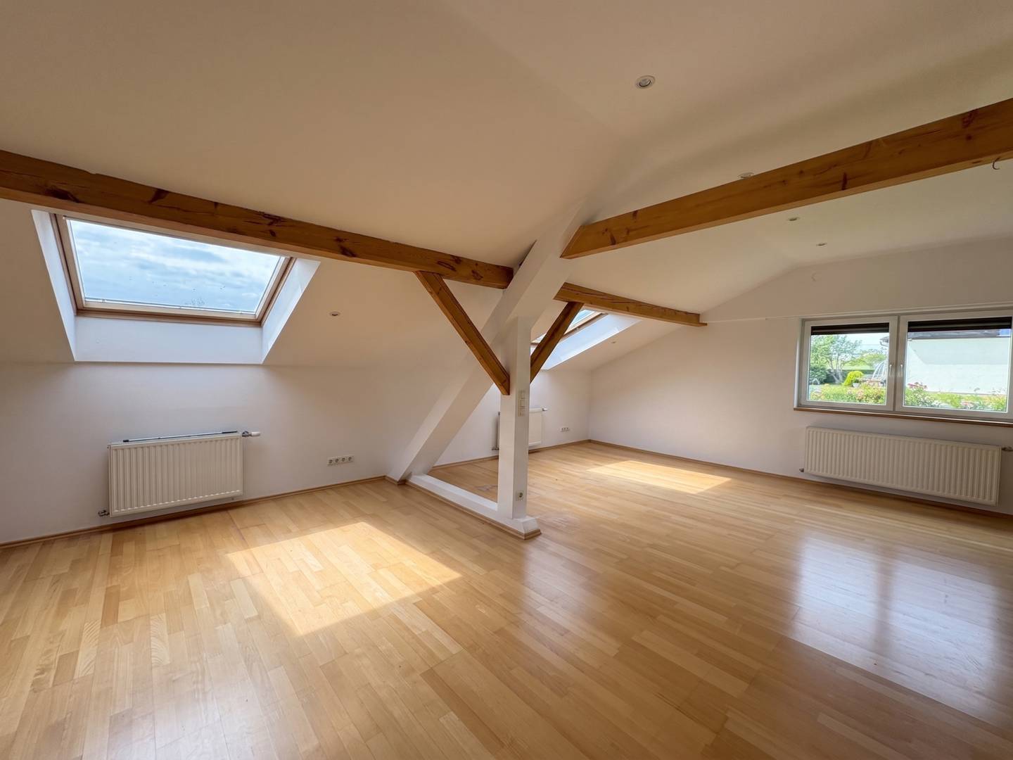 Zweifamilienhaus mit großem Garten und Solaranlage in Mehrnbach