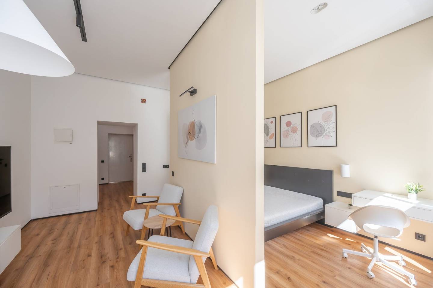 Möblierte Altbauwohnung am Urban Loritz Platz