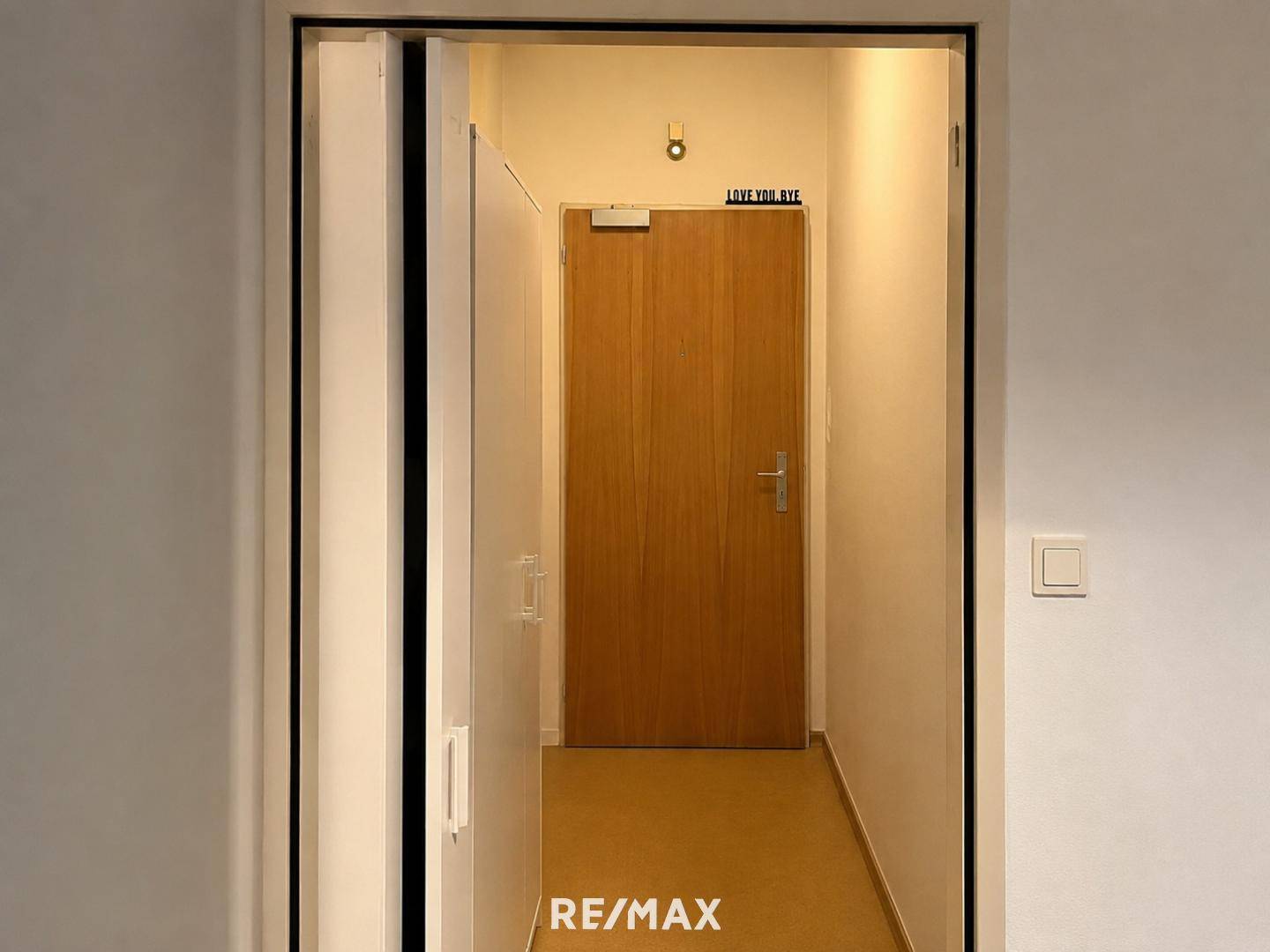 Investment Apartment with Courtyard and Cellar in Eggenberg
