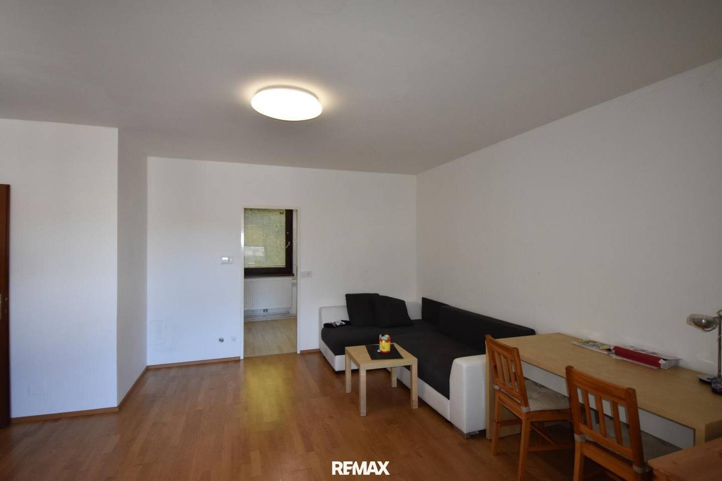 Sanierte Wohnung mit Loggia und Kellerabteil