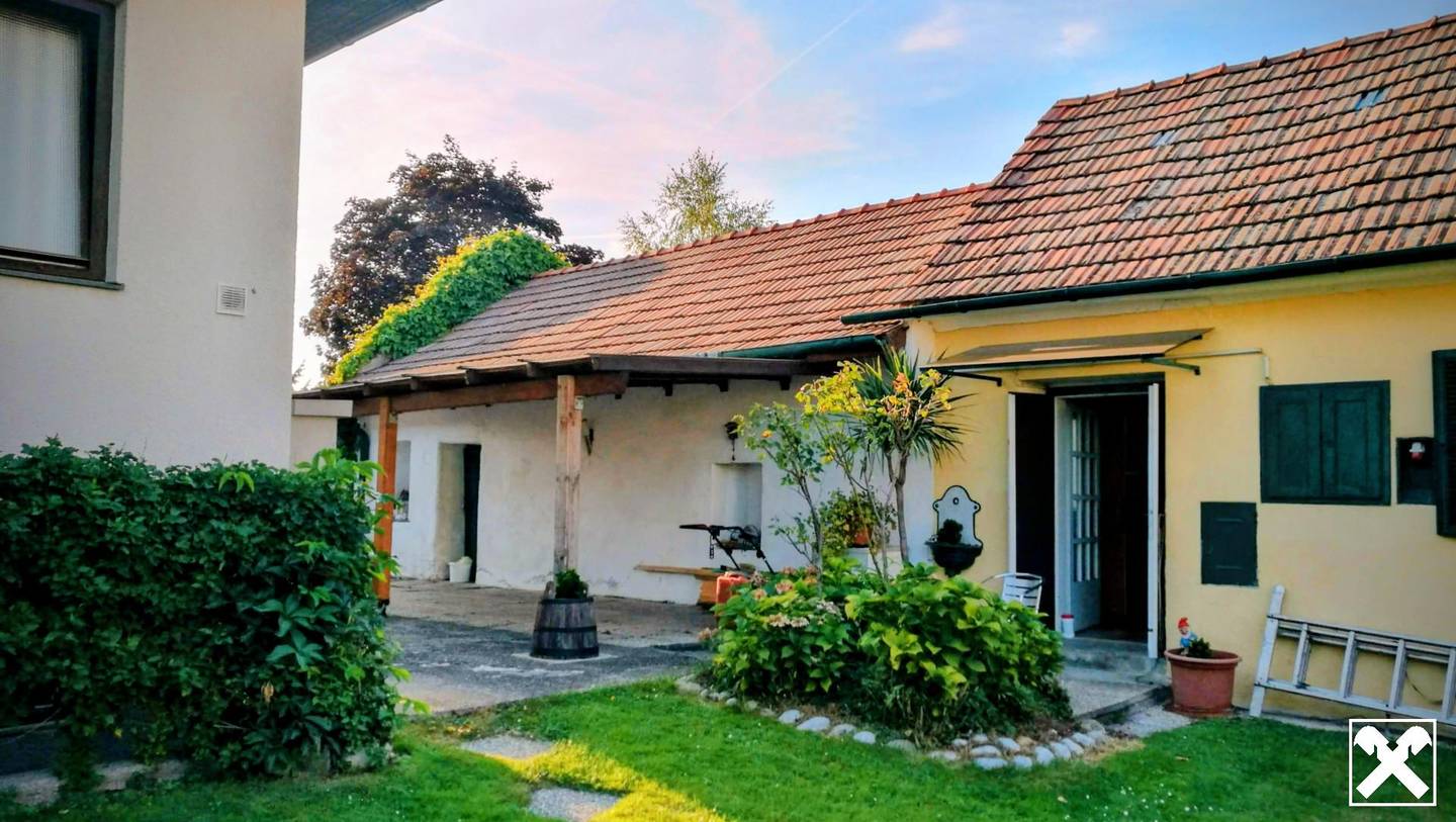 Bungalow mit großem Garten und Terrasse in Peisching