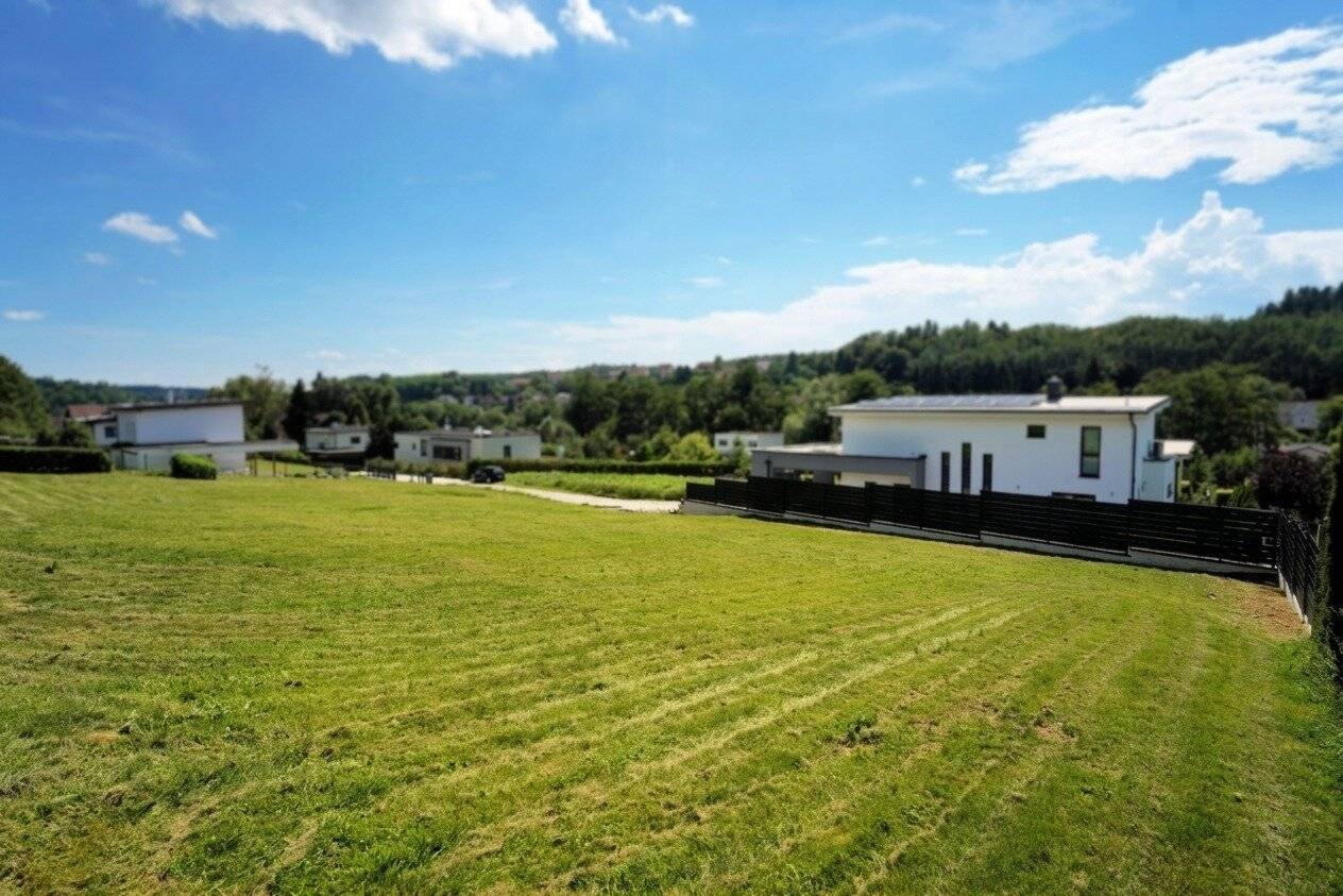Sunny building plot in southwest location with green view
