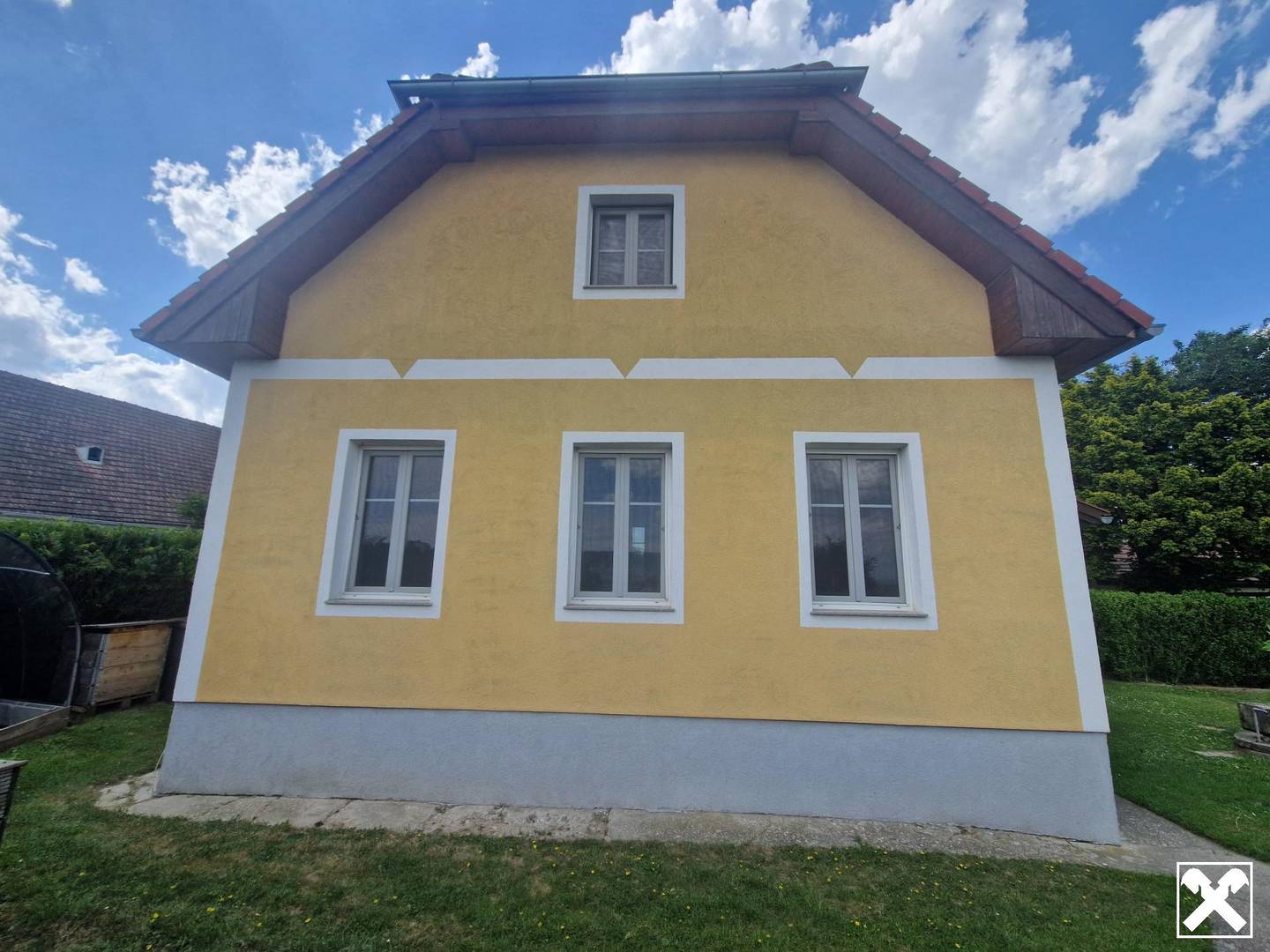 Einfamilienhaus mit Garten und Kamin in ruhiger Grünlage