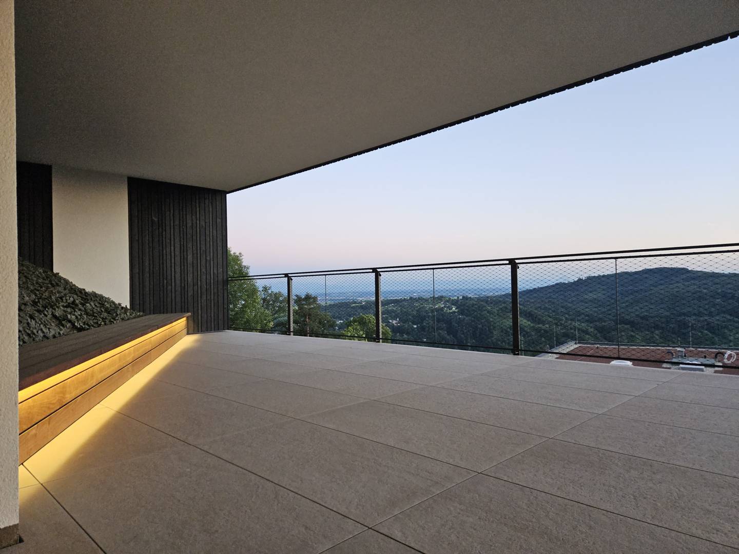Neubauwohnung mit Panorama Terrasse und Pool am Pöstlingberg