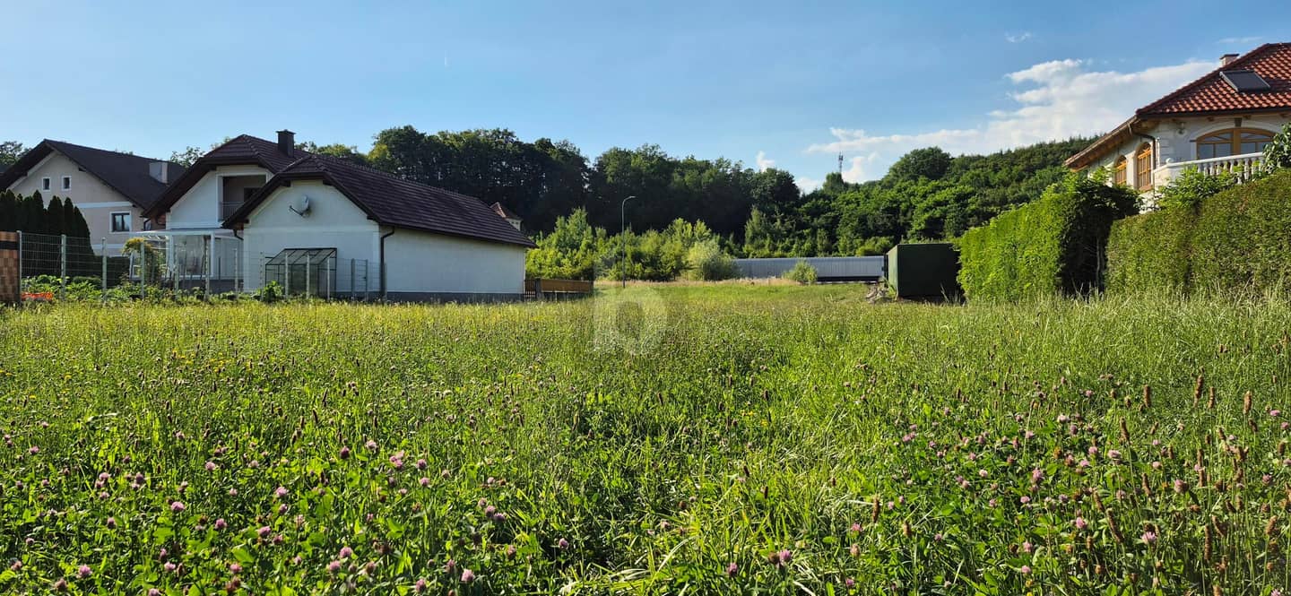 Sonnige naturnahe Lage mit flexibler Bebauungsmöglichkeit Wohnung