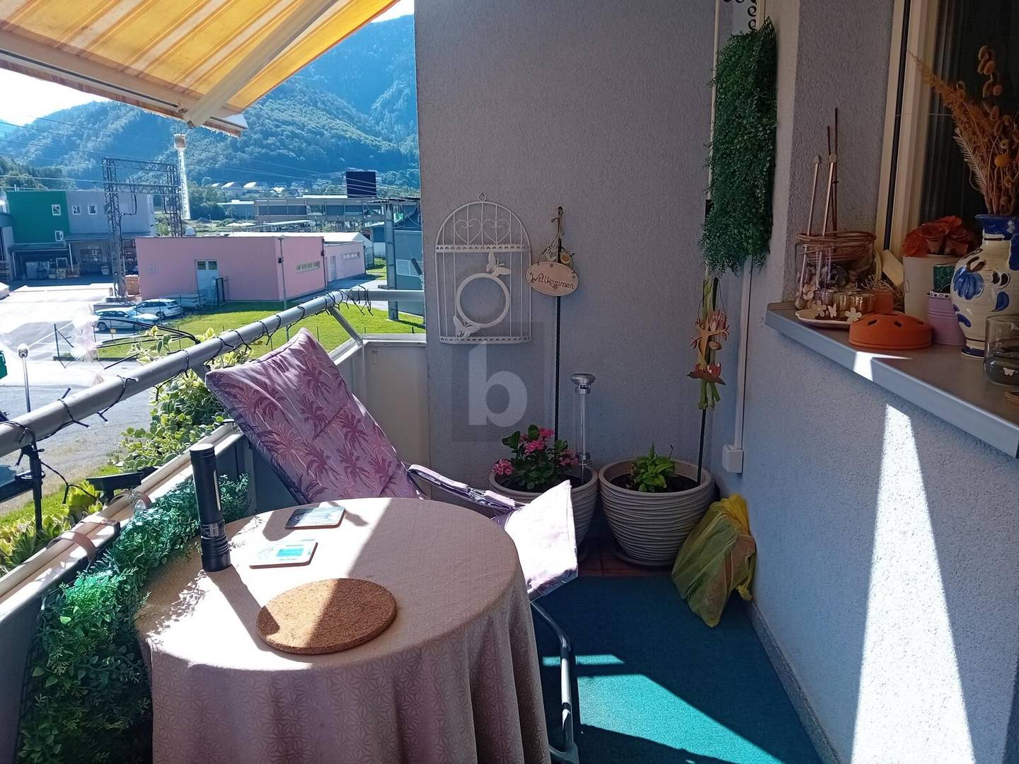Helle Wohnung mit Loggia und sehr guter Wärmedämmung