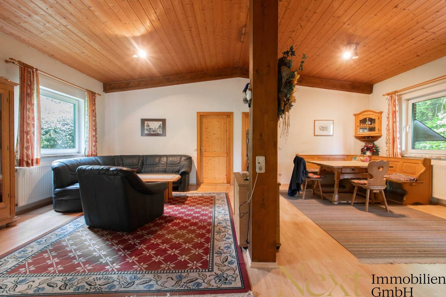 Einfamilienhaus mit großem Garten in Alleinlage