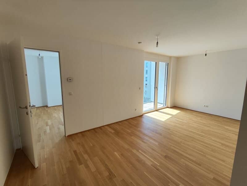 New build apartment with loggia in quiet courtyard setting