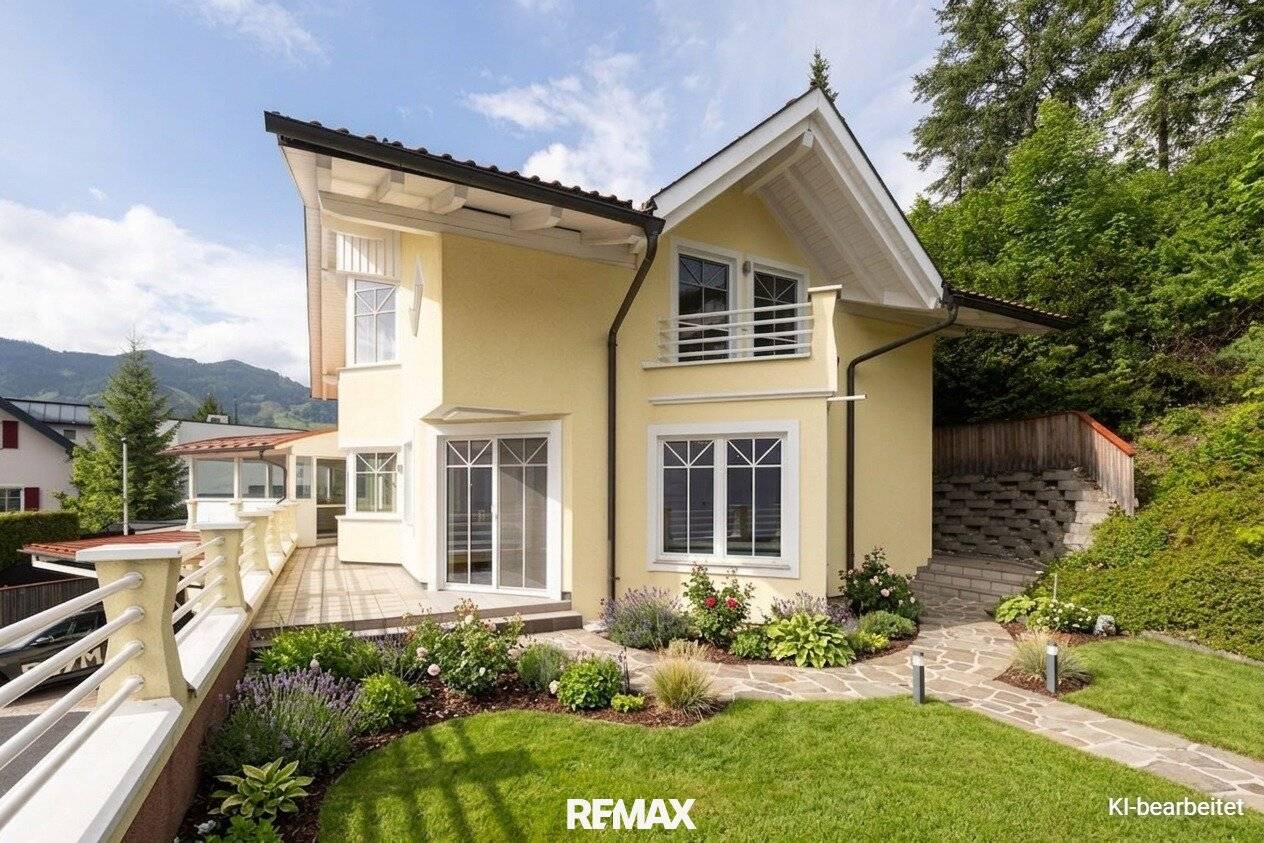 Einfamilienhaus mit Sauna und Kamin in zentraler Lage