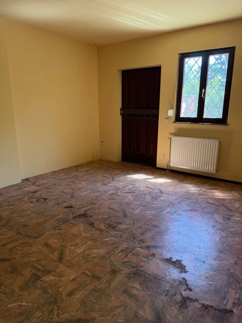 Eckreihenhaus mit Garten und Terrasse in ruhiger Grünlage