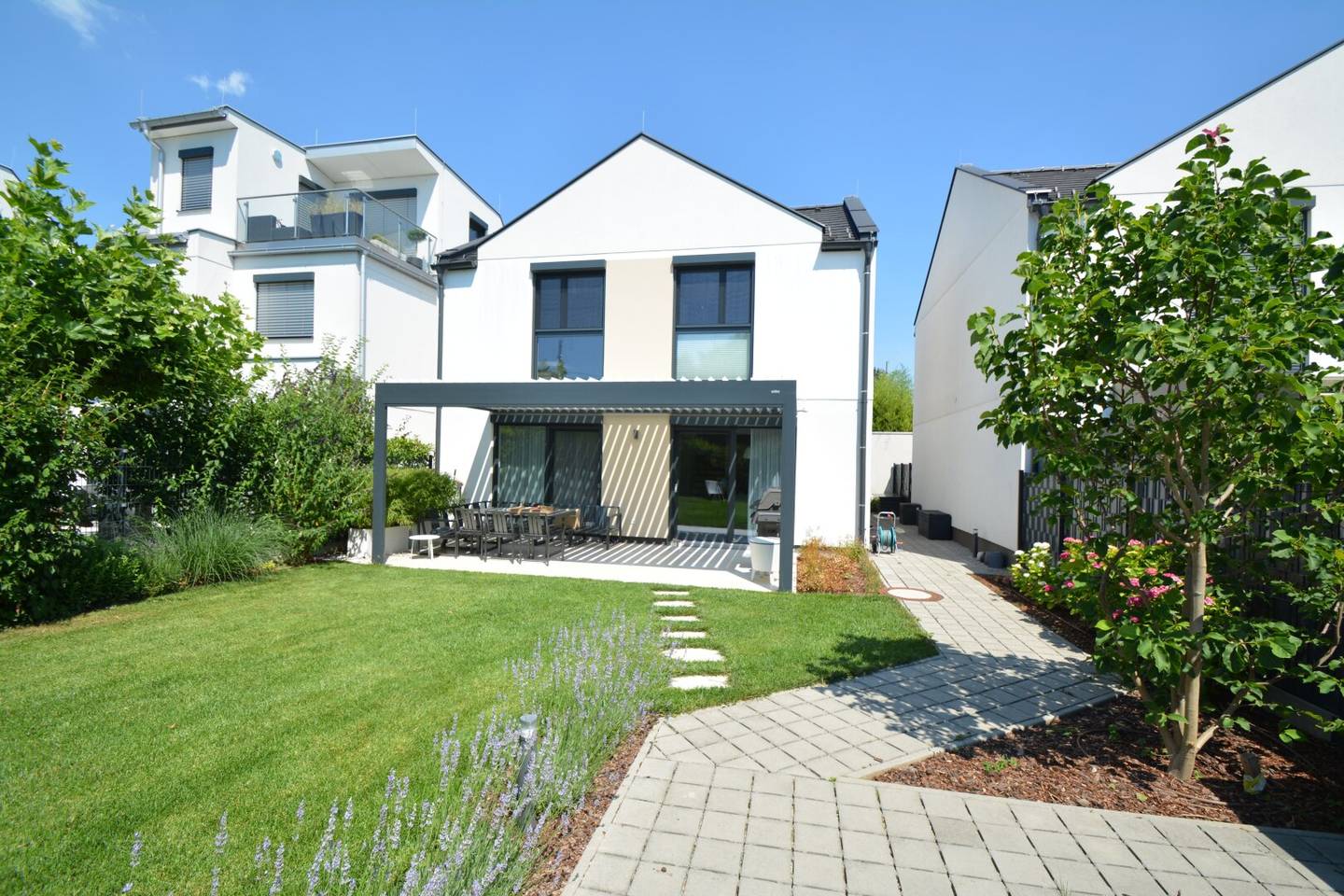 Einfamilienhaus mit Garten und Terrasse nahe der Alten Donau