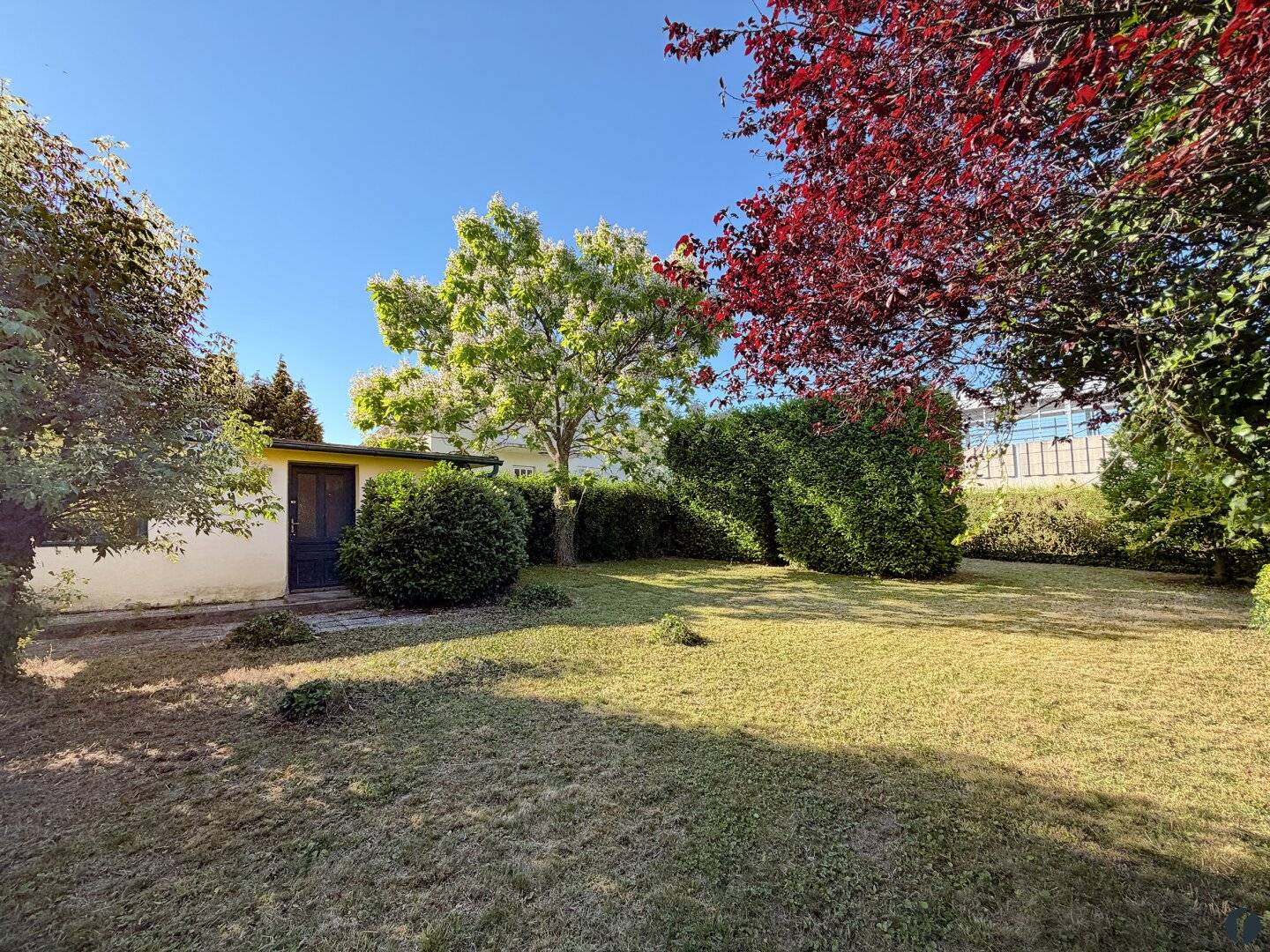 Building plot with small house and garden in Tulln