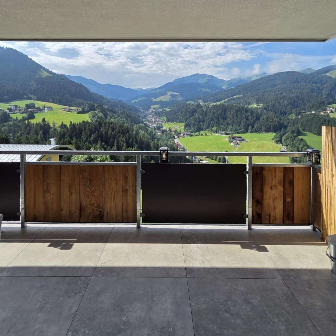 Modern Apartment with Panoramic View and Terrace in Wildschönau
