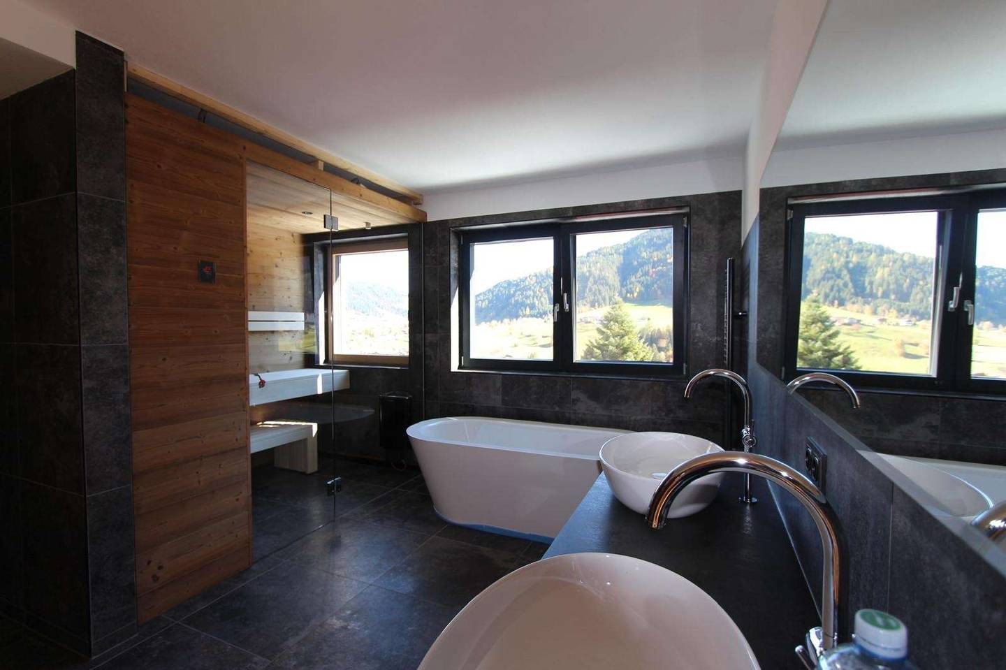 Modern Apartment with Panoramic View and Terrace in Wildschönau