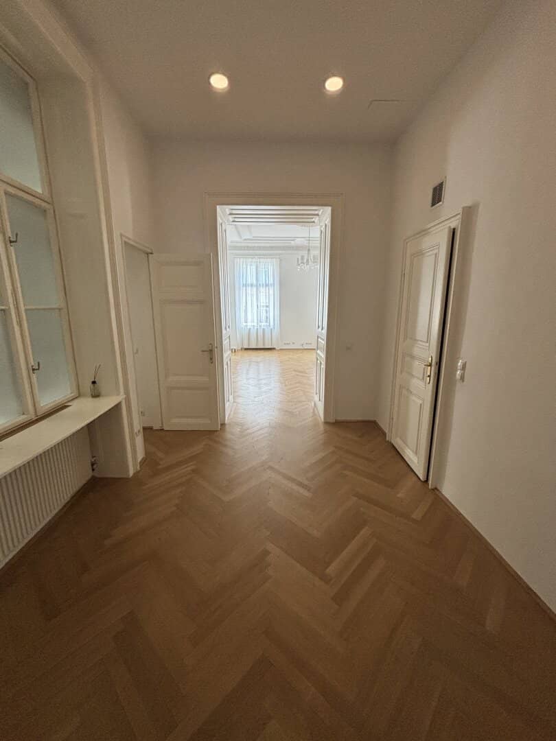 Period Office with Parquet and Stucco near Votivkirche