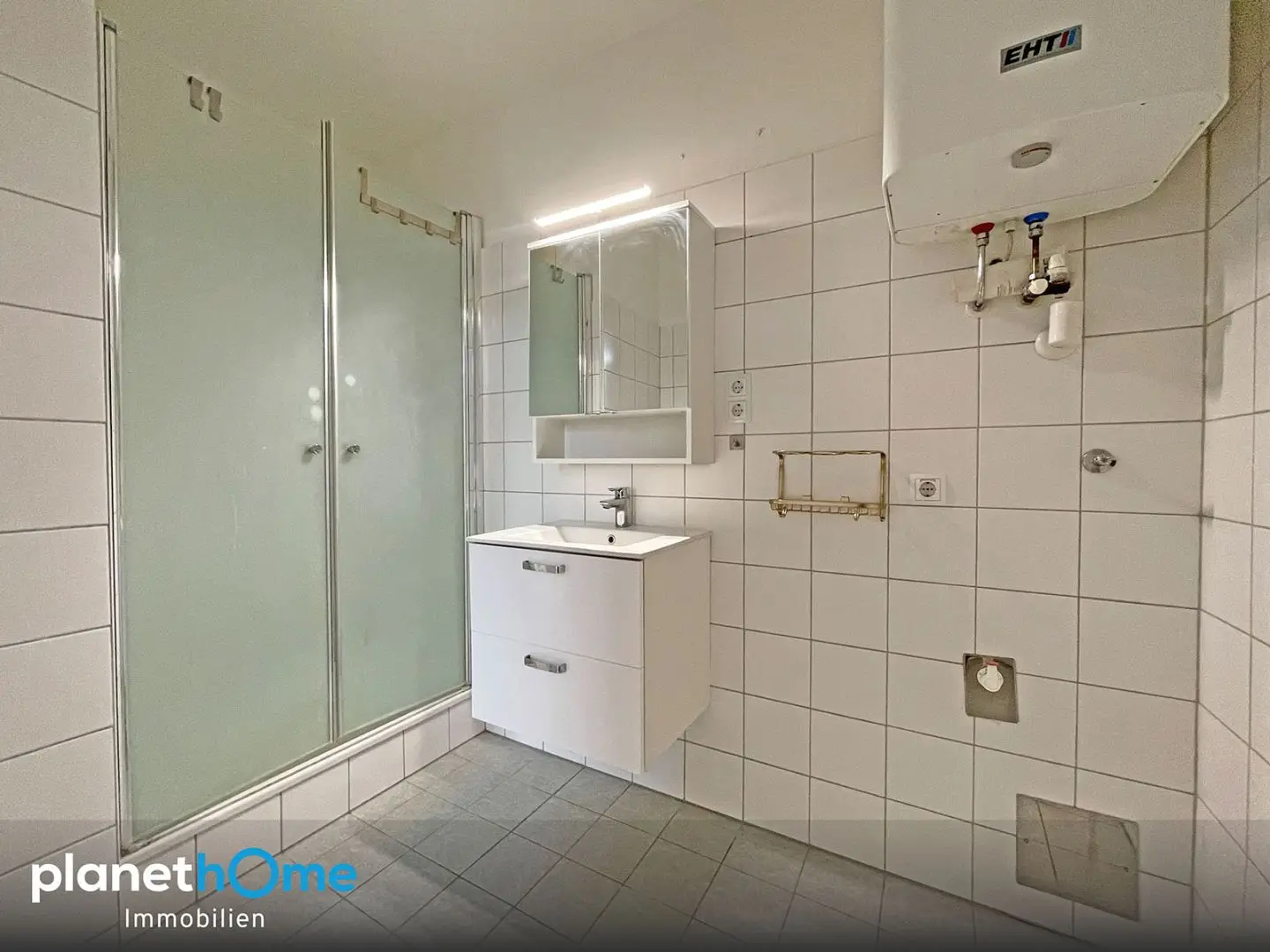 Charming period apartment in the town centre with fitted kitchen