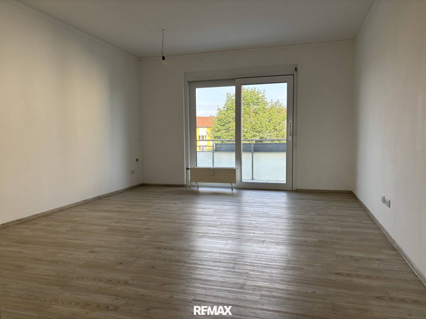 Helle Wohnung mit Loggia in sonniger Aussichtslage