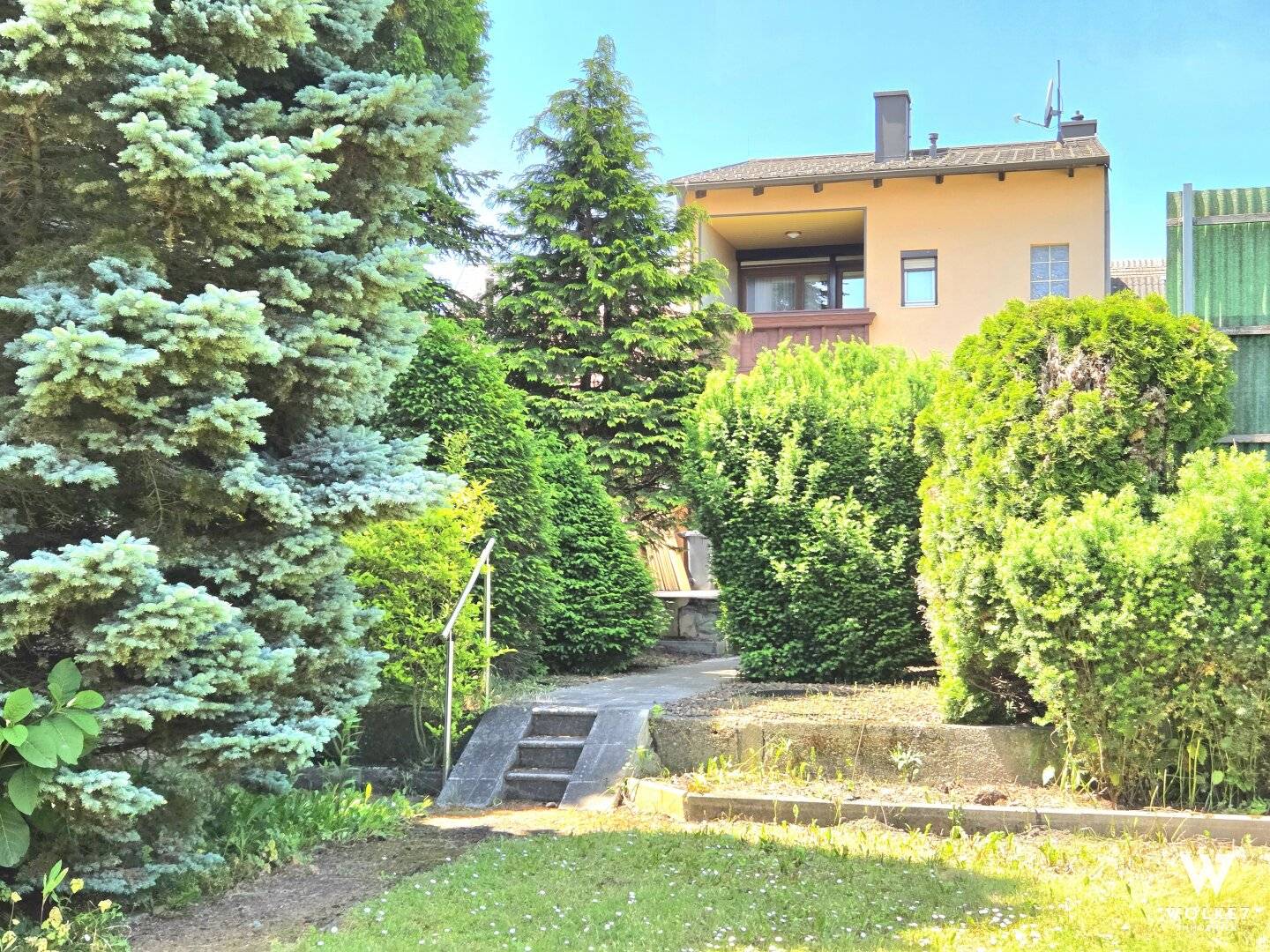 Haus mit Garten und Loggia in Stockerau