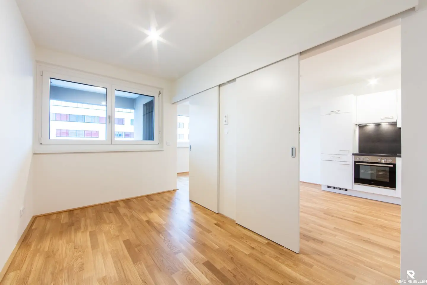 Moderne Vorsorgewohnung mit Loggia und Tiefgarage
