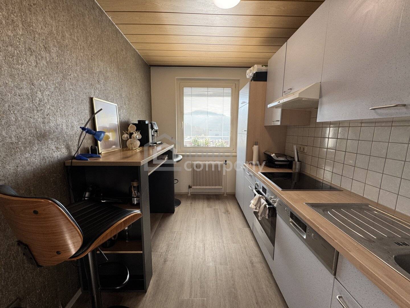 Helle 2 Zimmer Wohnung mit Loggia und Lift