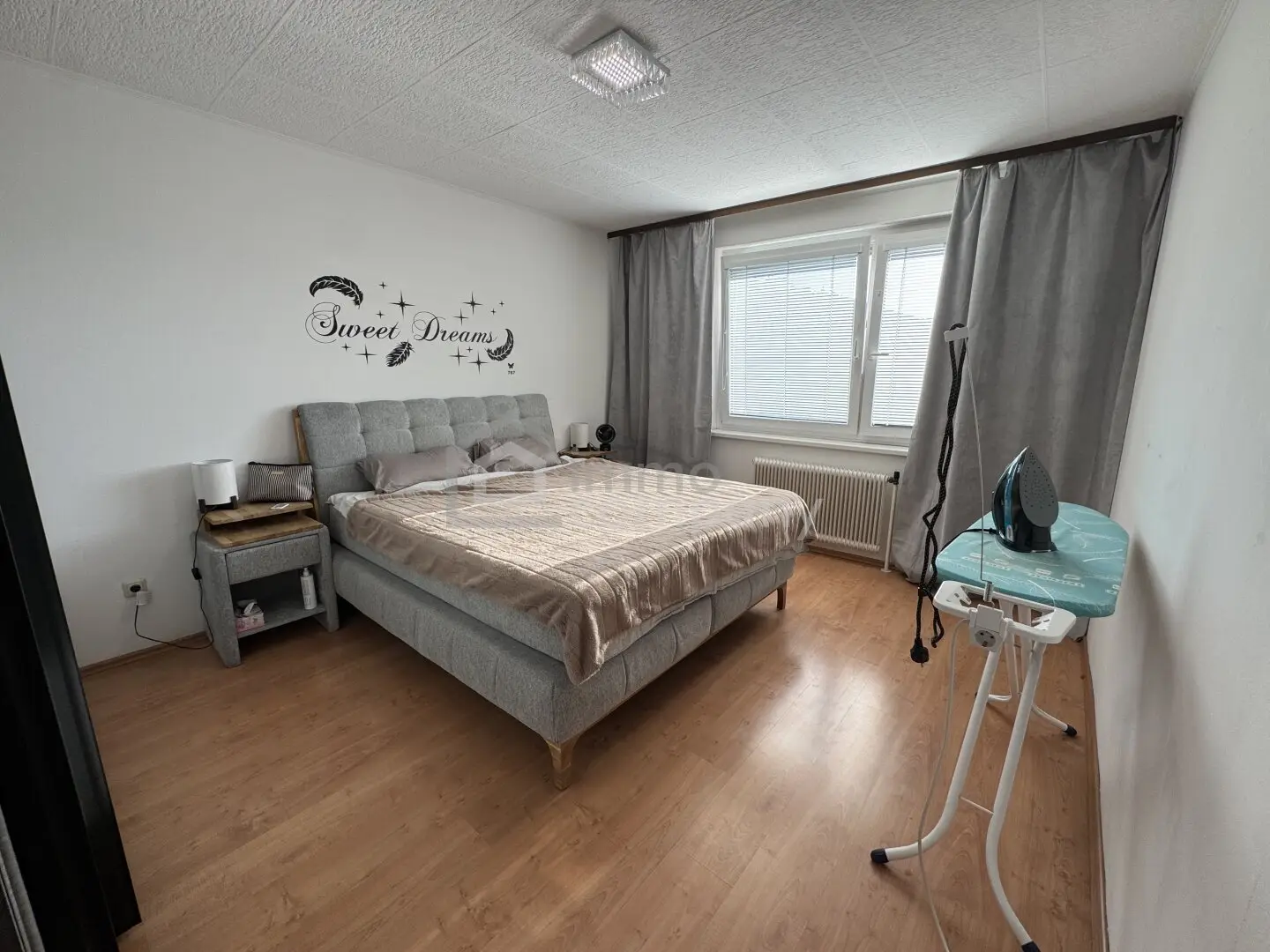 Bright 2 room apartment with loggia and elevator