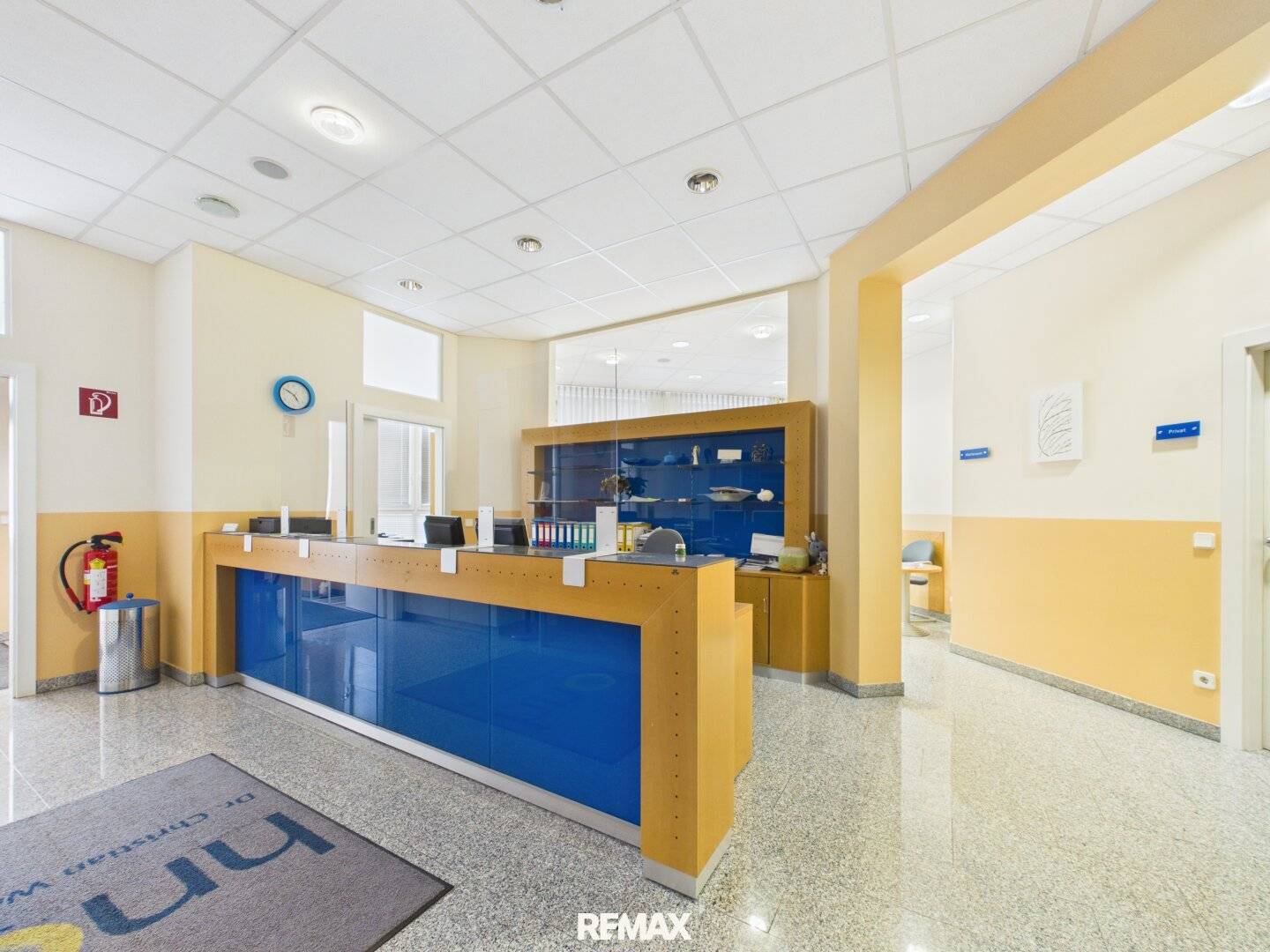 Spacious practice space with separate WCs on the ground floor