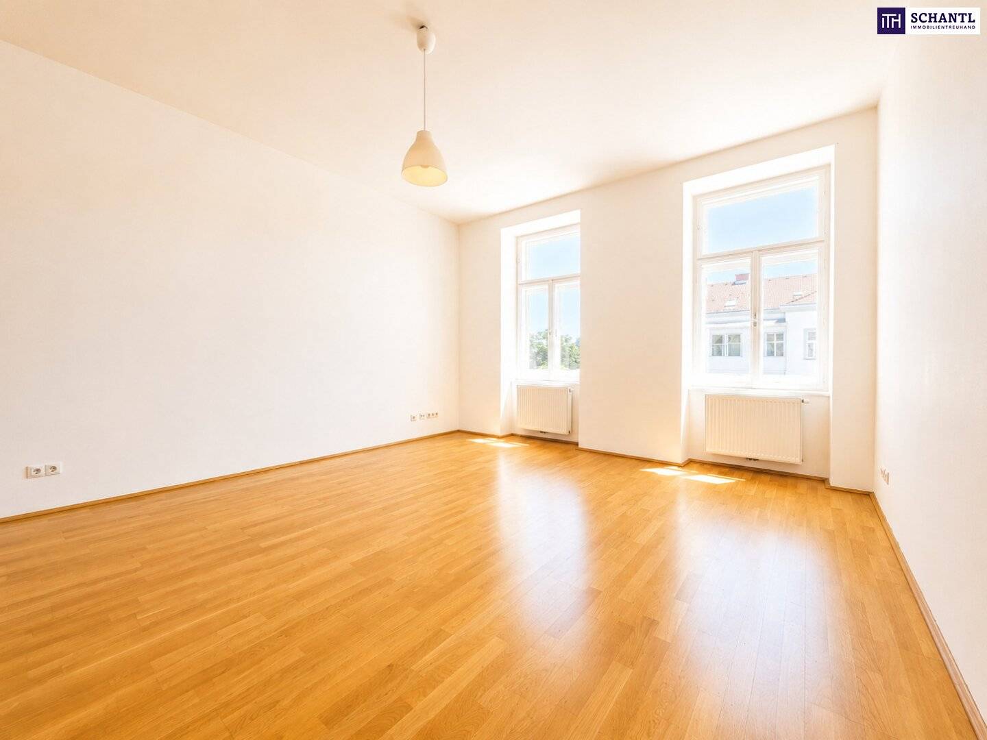 Bright period apartment with open kitchen and separate WC