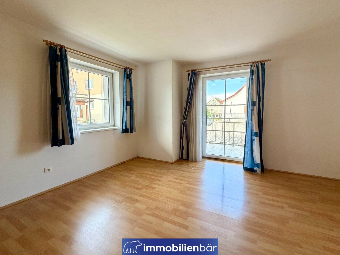 Ground floor apartment with terrace and garden share