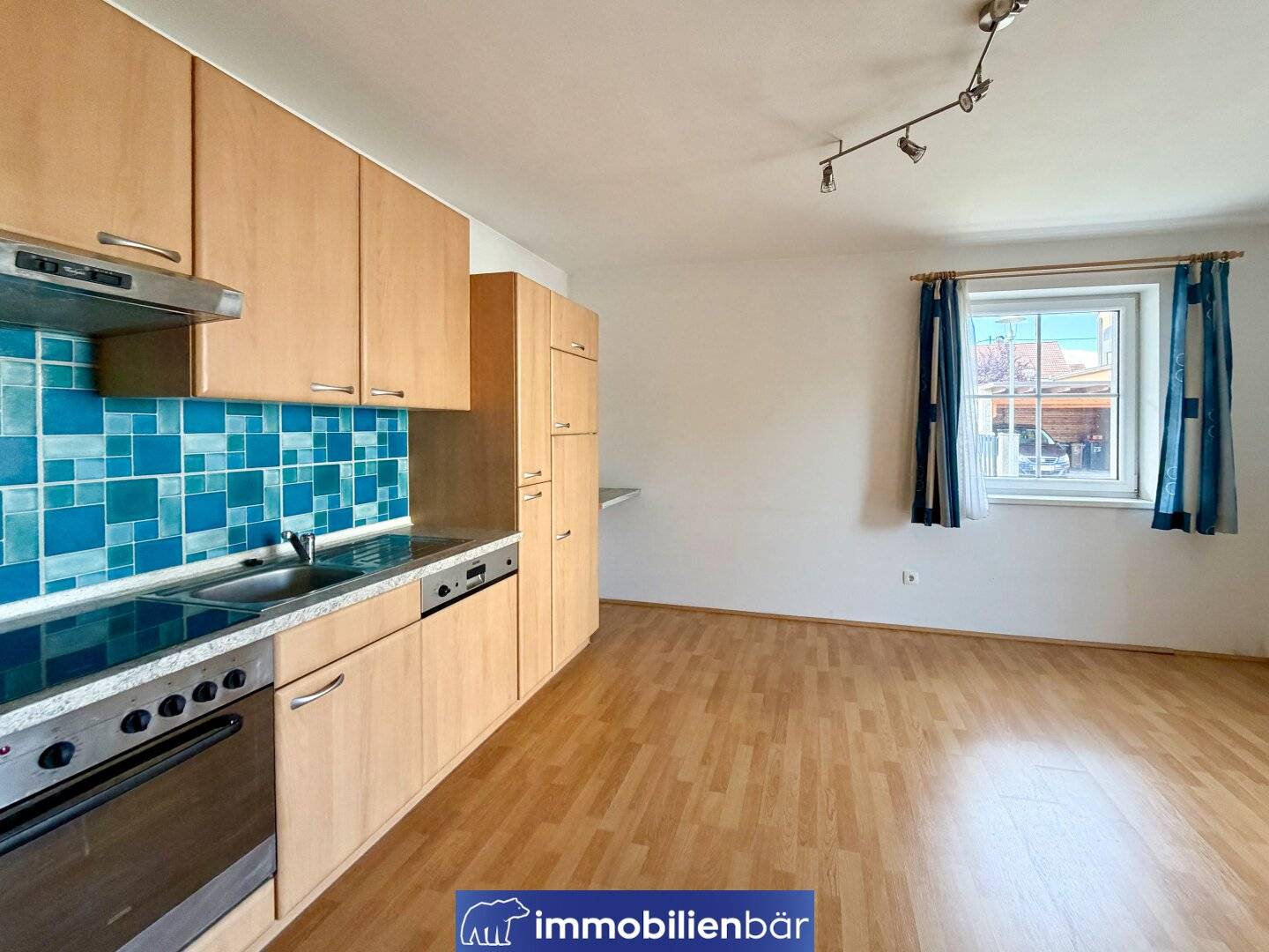 Ground floor apartment with terrace and garden share