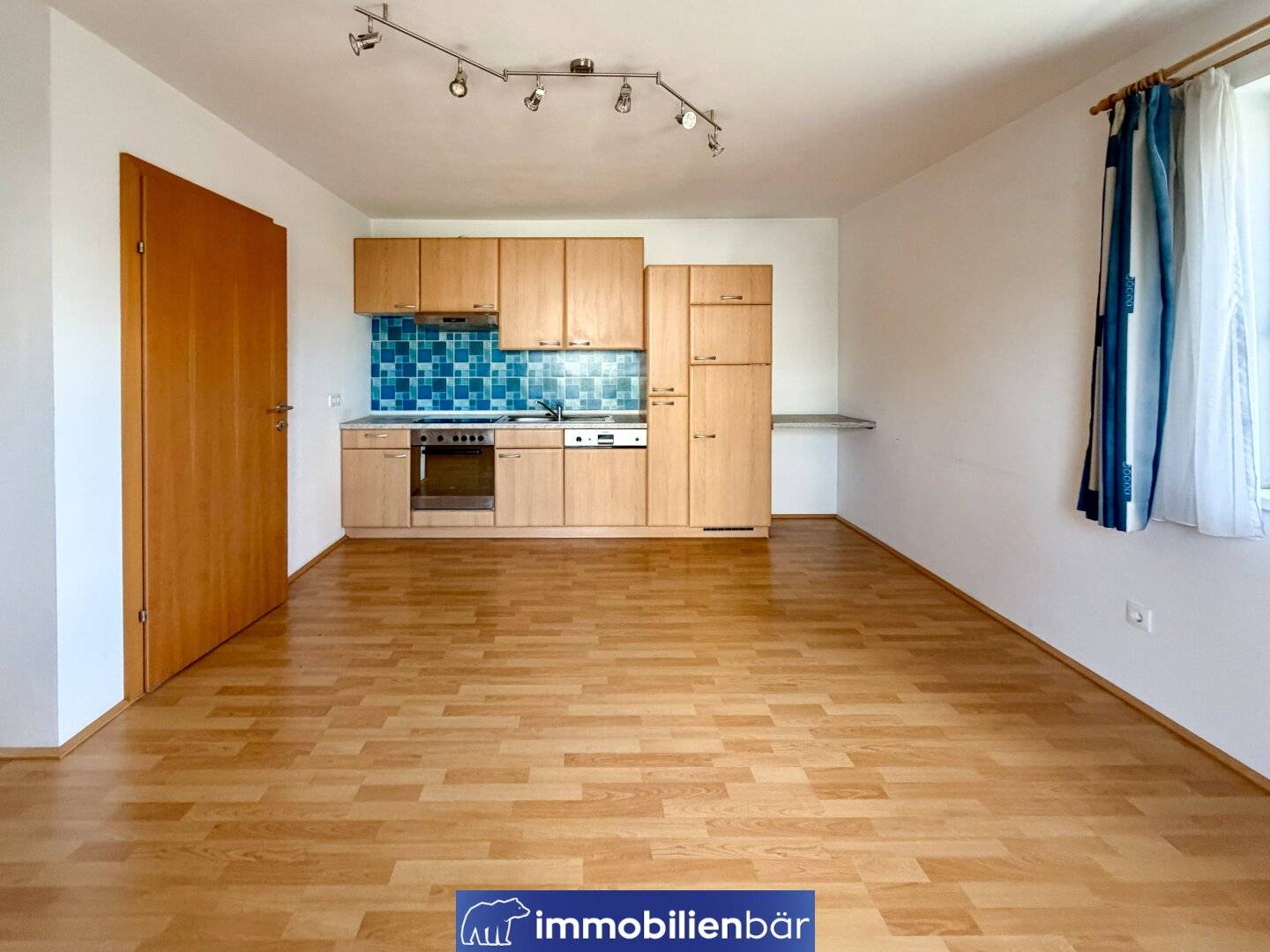 Ground floor apartment with terrace and garden share