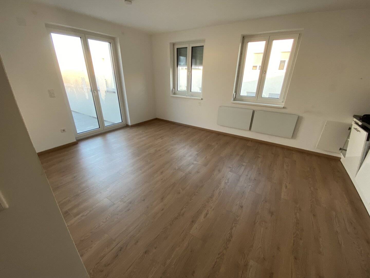 Helle Dachterrassenwohnung mit Weitblick und Stellplatz