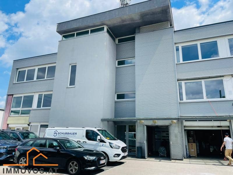 Office or storage space with freight lift in new build