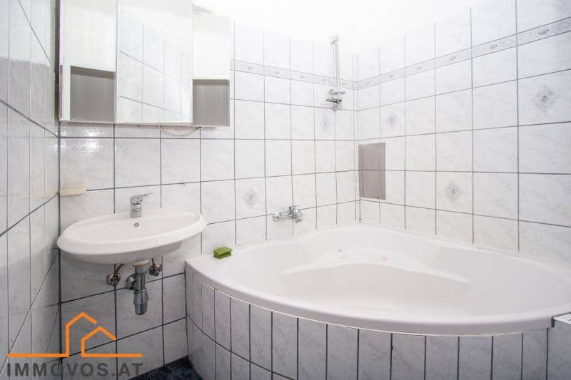 WG taugliche Altbauwohnung in Hoflage