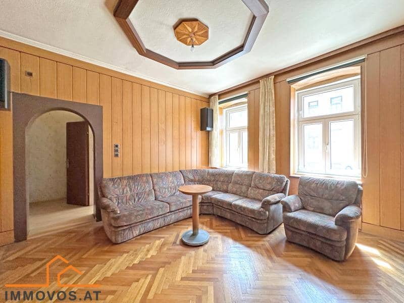 Sonnige Altbauwohnung mit Parkblick