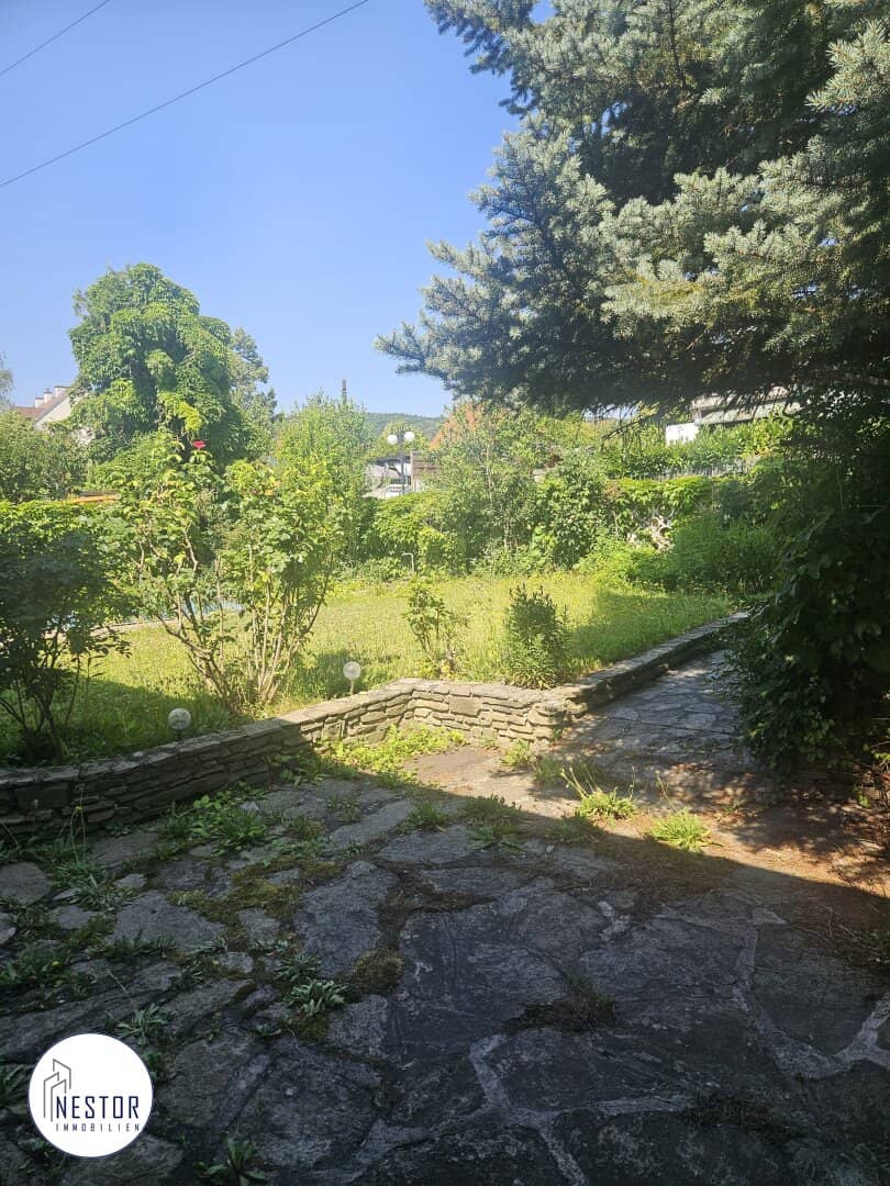 End of terrace house with terrace and large plot in Klosterneuburg