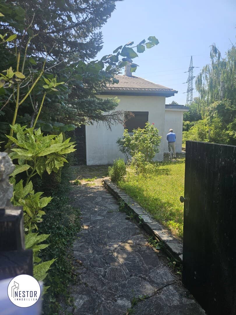End of terrace house with terrace and large plot in Klosterneuburg