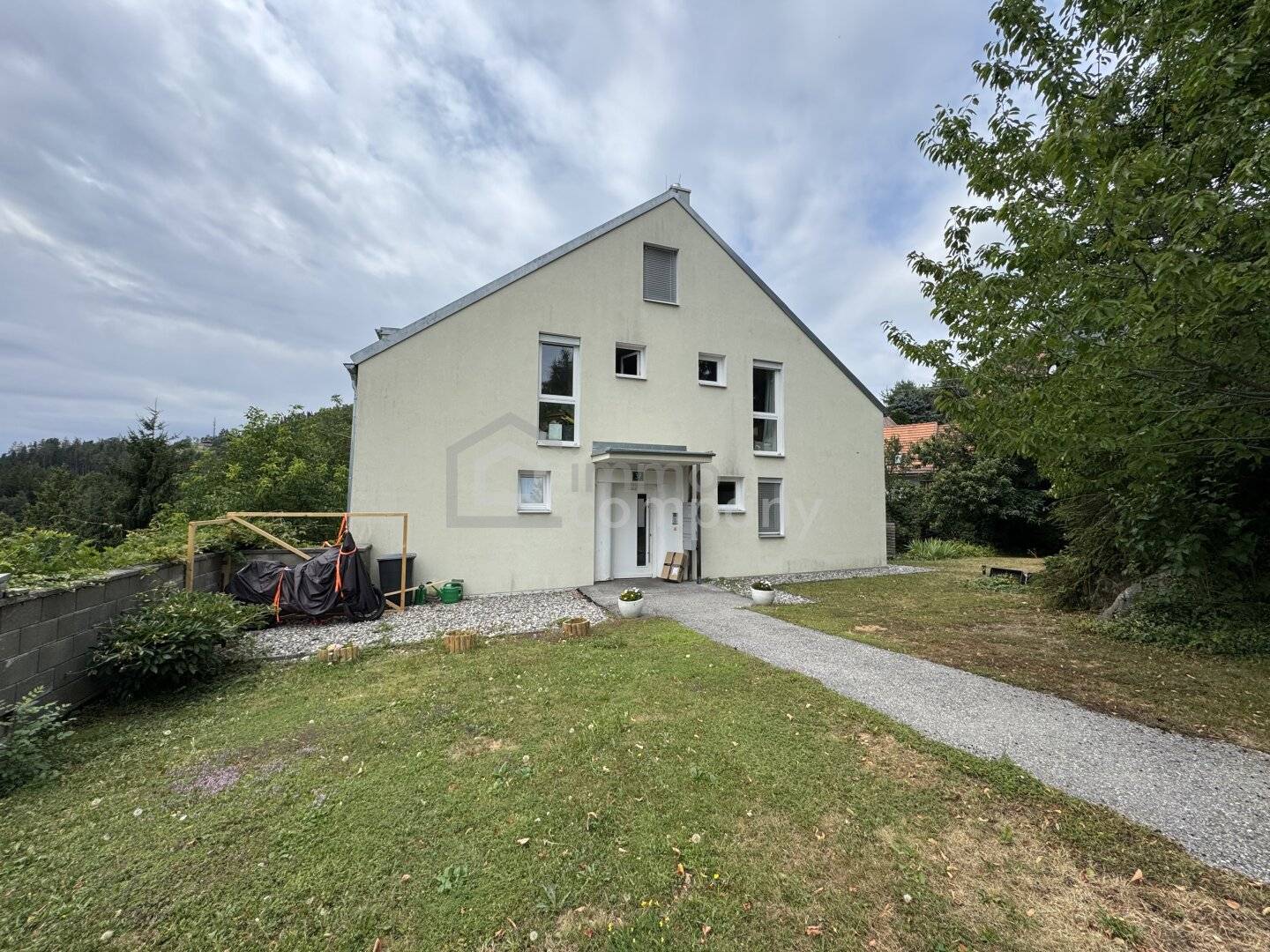 Saniertes Zinshaus mit drei vermieteten Einheiten