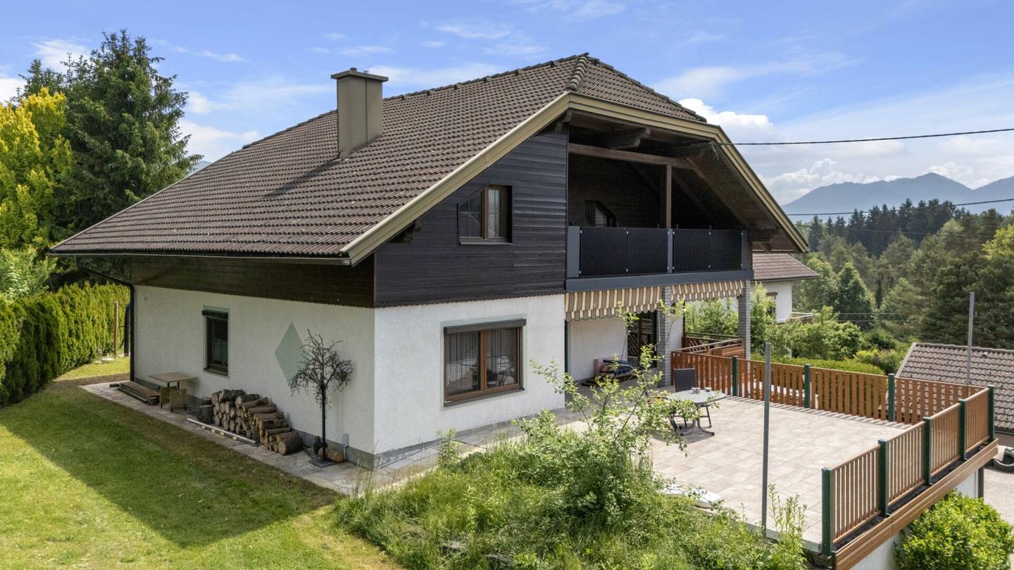 Geräumiges Haus mit großer Terrasse und Garten in sonniger Sackgassenlage