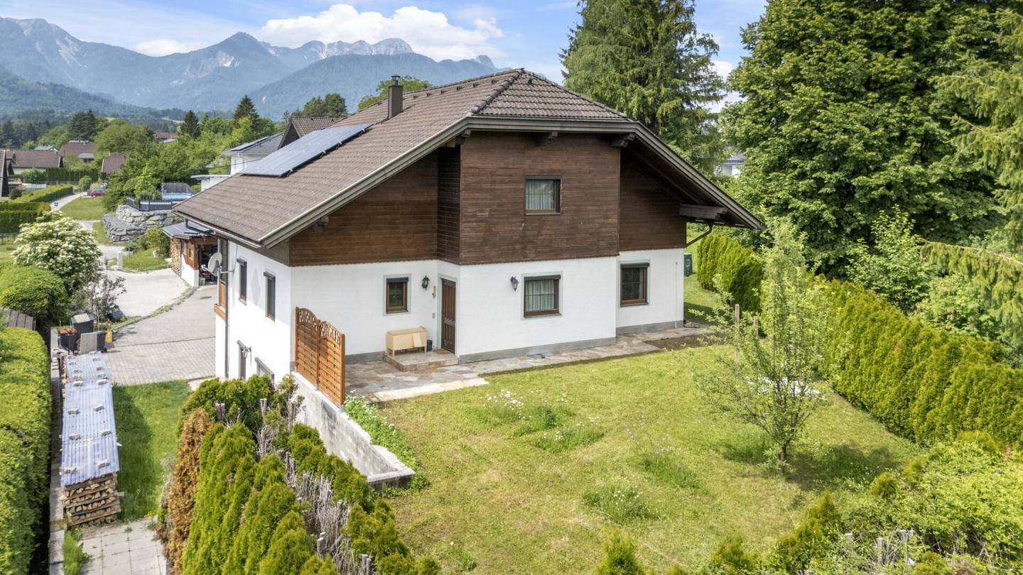Geräumiges Haus mit großer Terrasse und Garten in sonniger Sackgassenlage
