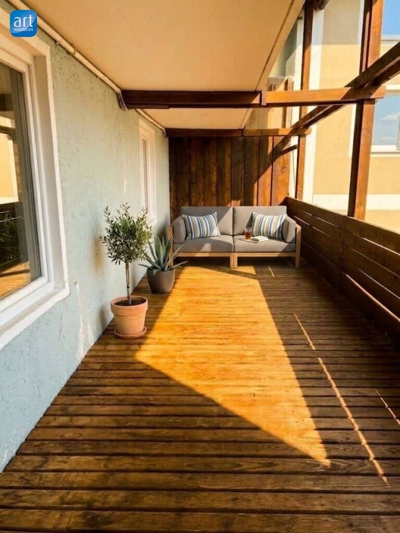Quiet apartment with loggia and storage room