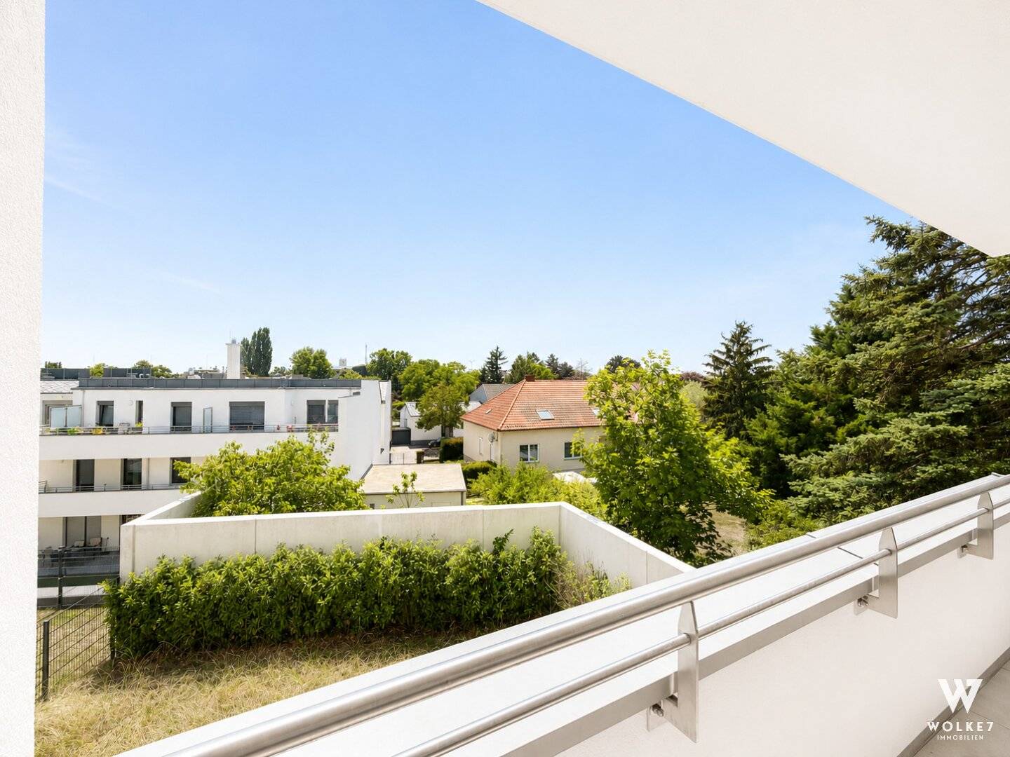 Neubauwohnung mit Balkon und Loggia in ruhiger Weinlage