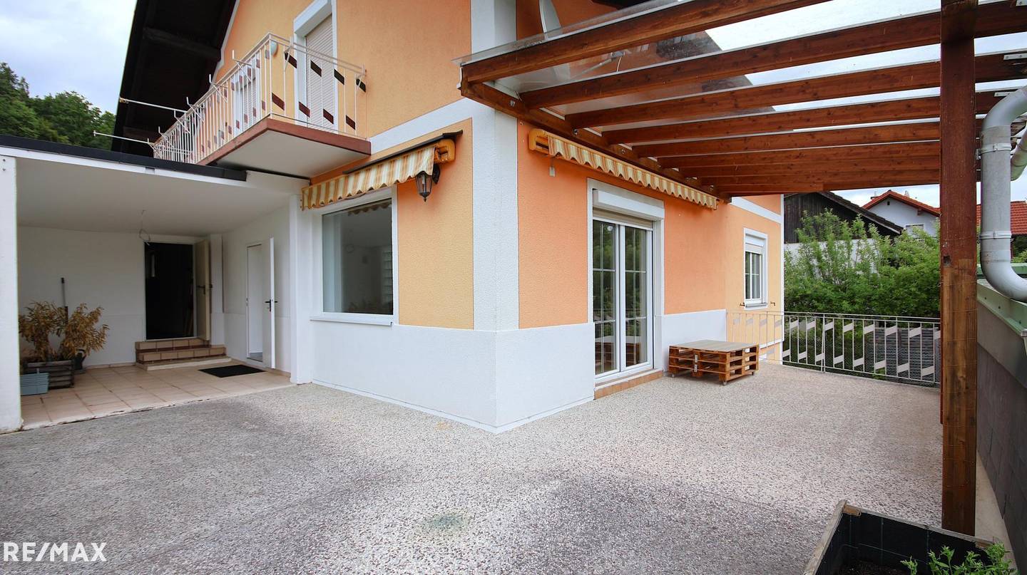 Modern Ground Floor Apartment with Terrace and Garden Access