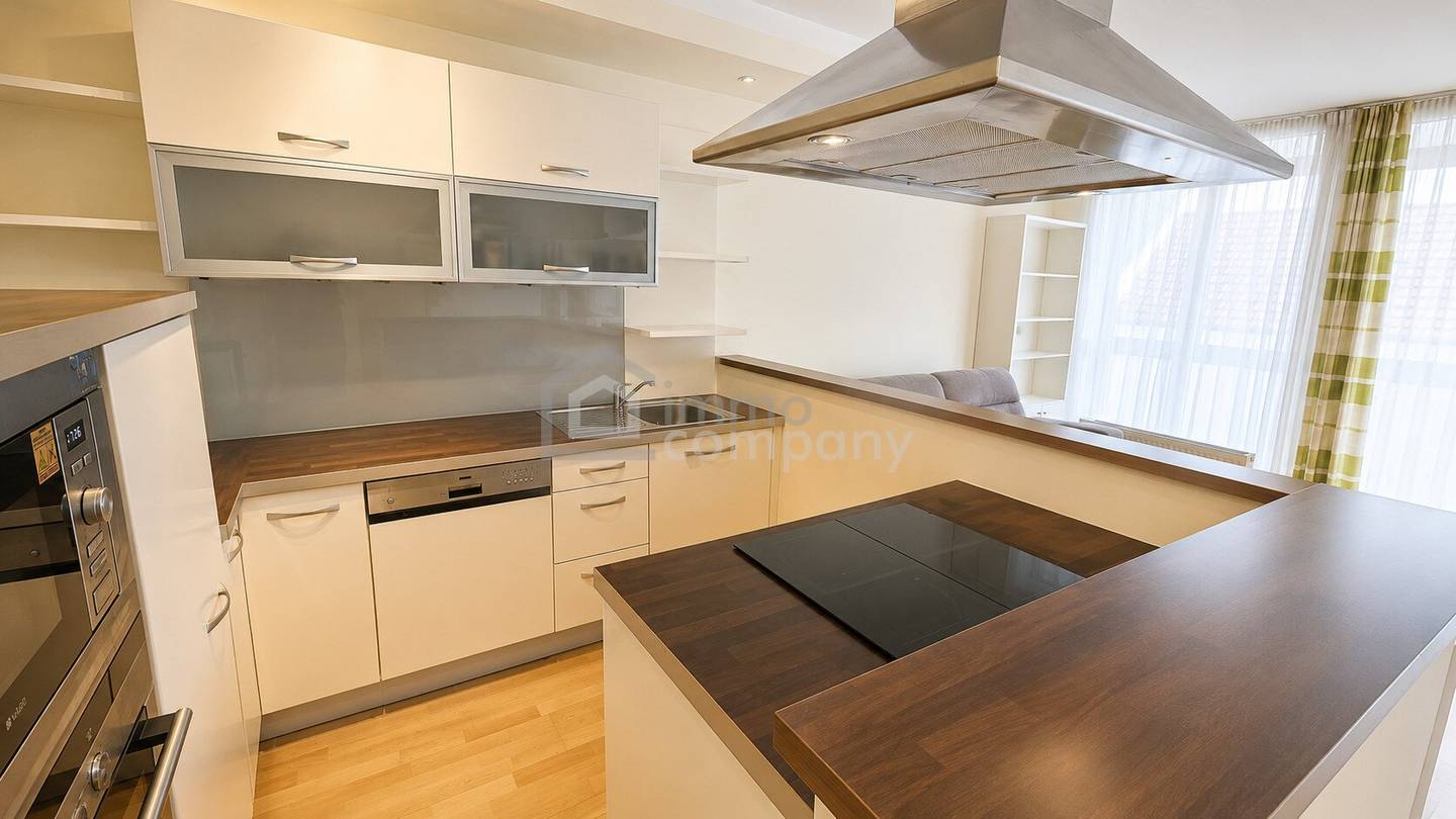 Maisonettewohnung mit zwei Wintergärten und Garage in Baden
